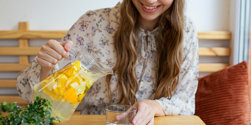  Disfrutando de una hidratación saludable con agua detox.